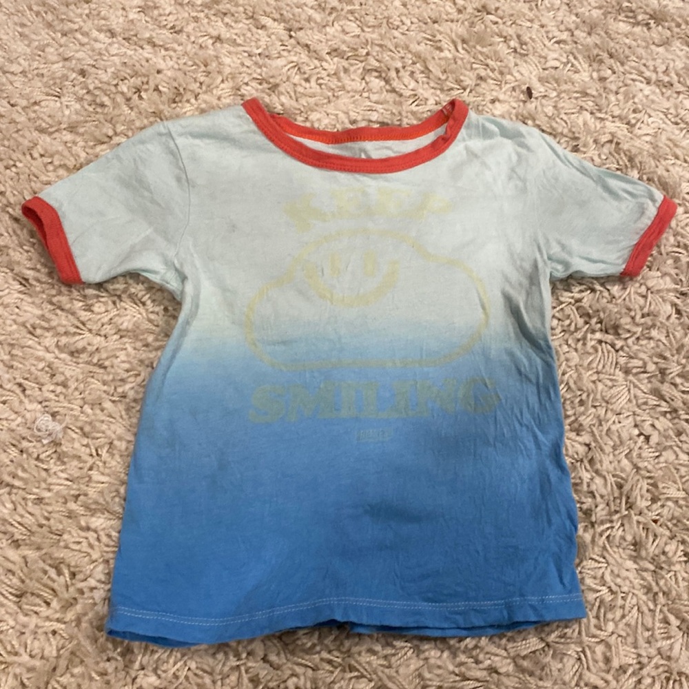 Prefresh keep smiling t shirt